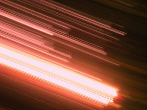 CERN descubre partículas que aparentemente andan más rápido que la luz